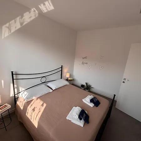 Casette Airport Agata Apartment